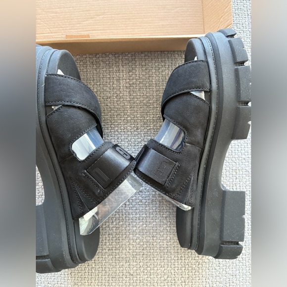 UGG Ashton Black Platform Slide Sandals Size 9 Women’s Chunky Criss Cross Strap - Picture 10 of 16